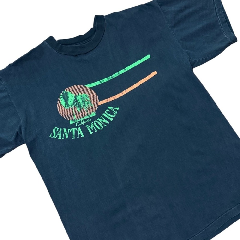 Vintage 80s Santa Monica California Ocean Beach Surf Distressed Graphic T-shirt - Picture 2 of 8
